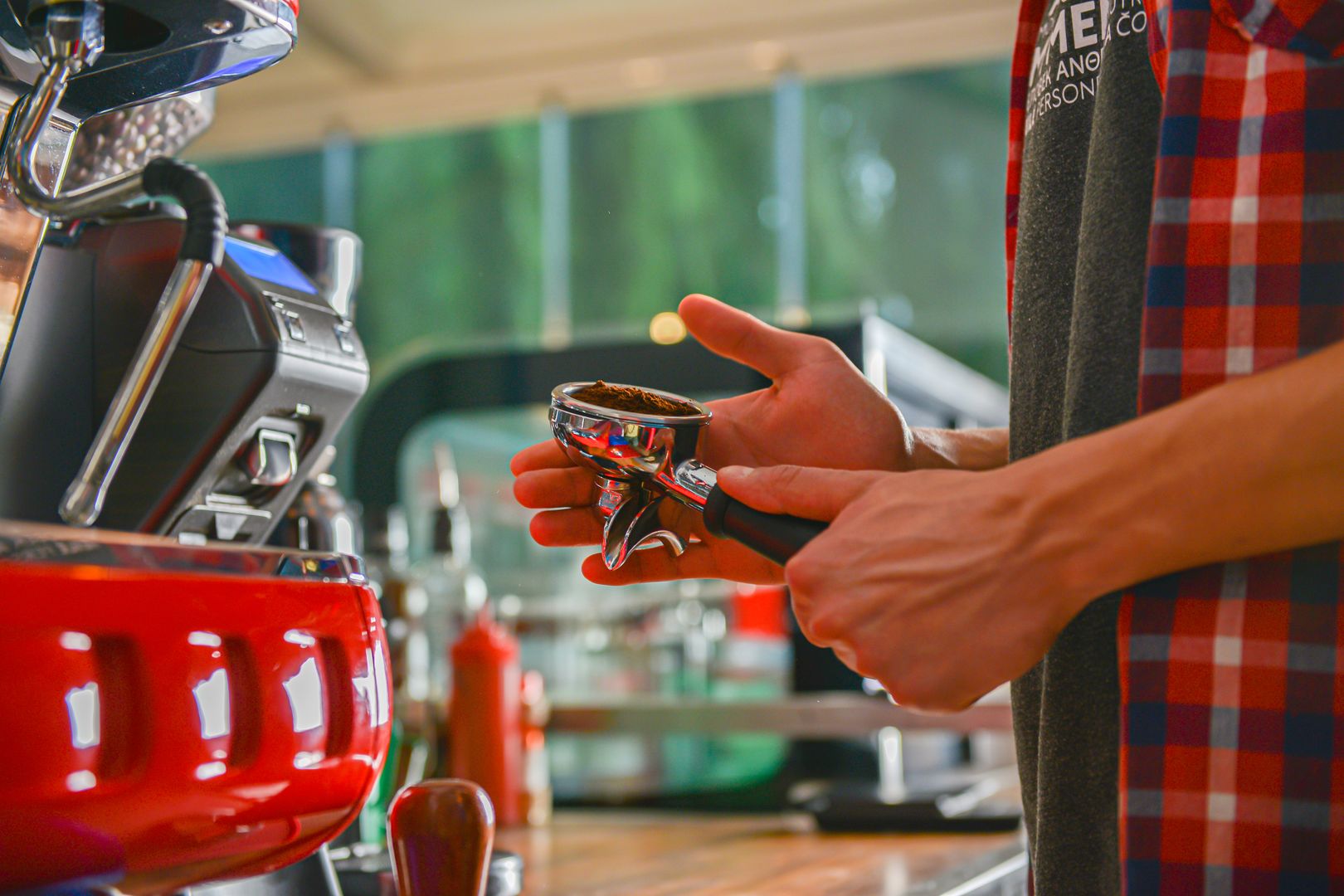 Stepless adjustment gives you the precision needed for consistent espresso shots